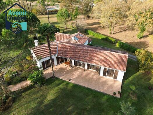 Maison en viager occupé Bouquet 117 000 € 5 pièces 4 chambres 143 m² 7 400 m² de terrain Doazit 40700