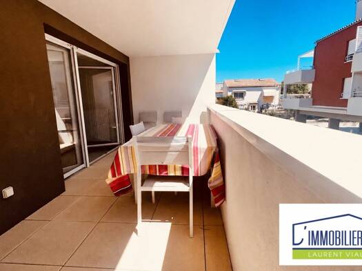 Appartement à vendre 200 000 € 2 pièces 1 chambre 42 m² Étage 1/3 Nord Le Grau-du-Roi 30240