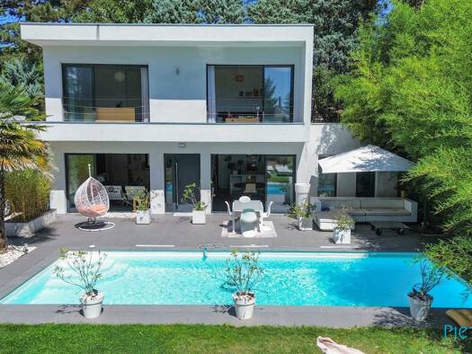 Maison à vendre 965 000 € 5 pièces 4 chambres 140 m² 711 m² de terrain Charbonnières-les-Bains 69260