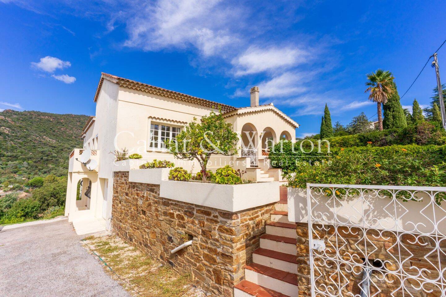 Maison à vendre, 181m², RAYOL CANADEL SUR MER