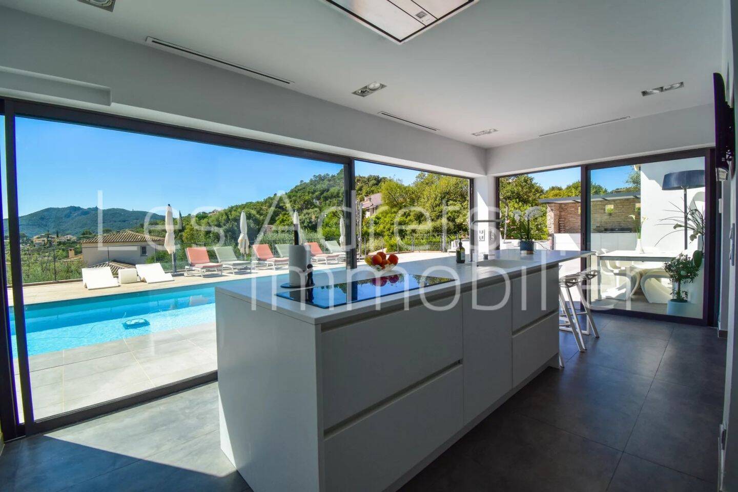 Maison à vendre, 203m², LES ADRETS DE L'ESTEREL