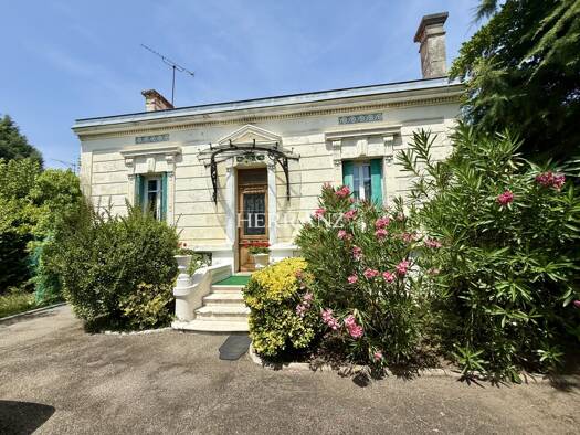 Maison à vendre 630 000 € 6 pièces 3 chambres 190 m² 1 490 m² de terrain Avenue-Foch la Ganne Libourne 33500