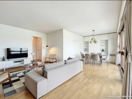 Appartement à vendre 179 000 € 4 pièces 2 chambres 84 m² Étage 4/4 Croix-Blanche-Cardinal-Bel Abord Chilly-Mazarin 91380