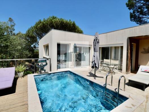 Villa à vendre 750 000 € 4 pièces 3 chambres 124 m² 480 m² de terrain Cogolin 83310