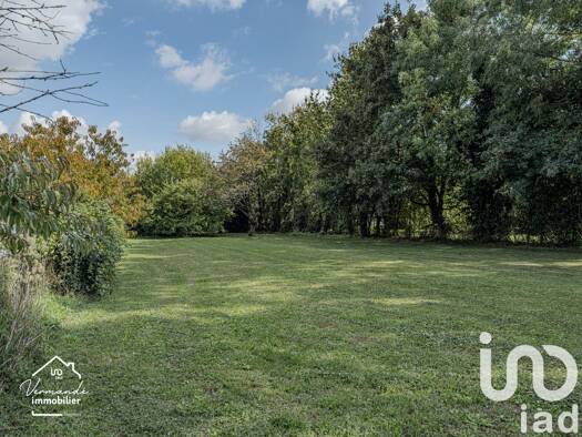 Terrain constructible à vendre 75 000 € 789 m² de terrain Puyravault 17700