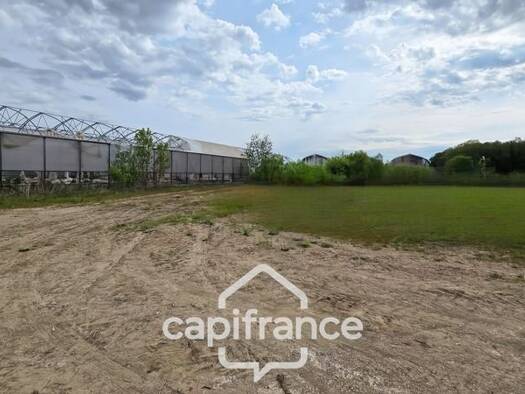 Terrain constructible à vendre 672 750 € 24 893 m² de terrain Gergy 71590