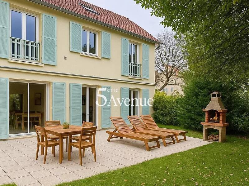 Maison à vendre, 267m², SAINT MAUR DES FOSSES