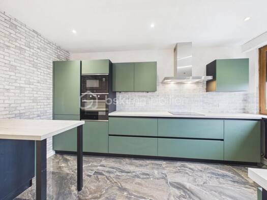 Duplex à vendre 140 000 € 7 pièces 4 chambres 131 m² Étage 2/2 Est Faulquemont 57380