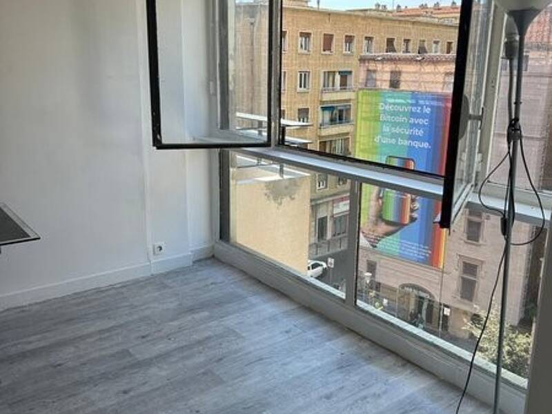 Maison à louer, 40m², MARSEILLE 2E