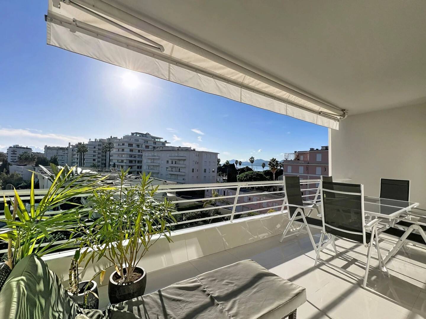 Maison à louer, 68m², CANNES