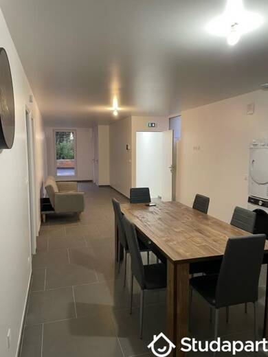 Appartement à louer 450 € 1 pièce 3 chambres 15 m² 1er étage Nord Est Lens 62300