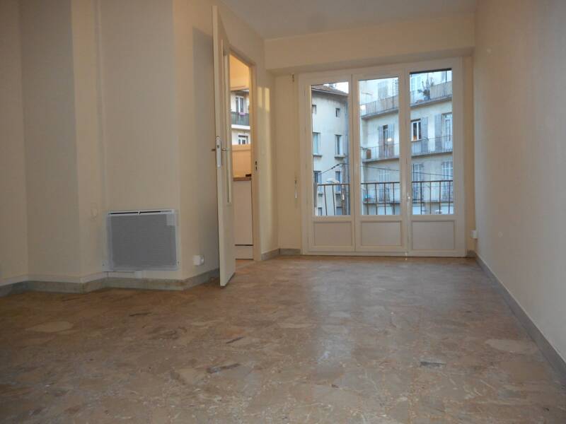 Maison à louer, 24m², MARSEILLE 4E