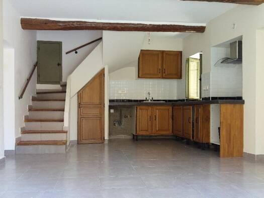 Maison à louer 750 € 4 pièces 3 chambres 90 m² Centre Ville Carpentras 84200