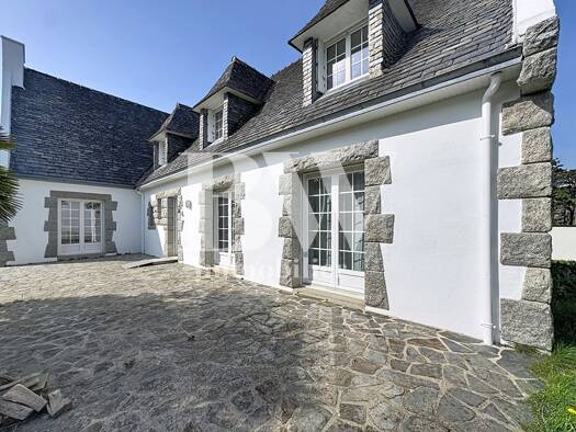 Maison de plain-pied à vendre 614 000 € 12 pièces 7 chambres 270 m² 1 731 m² de terrain Saint Pierre Brest 29200