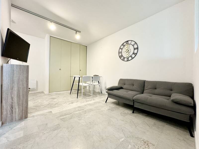 Maison à louer, 33m², NIMES