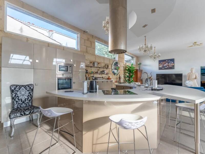 Maison à vendre, 394m², BORDEAUX