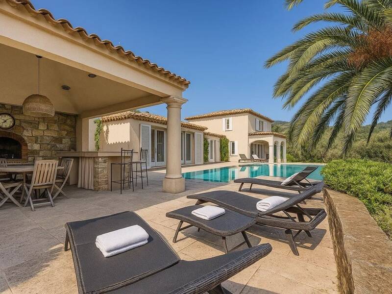 Maison à vendre, 330m², BORMES LES MIMOSAS