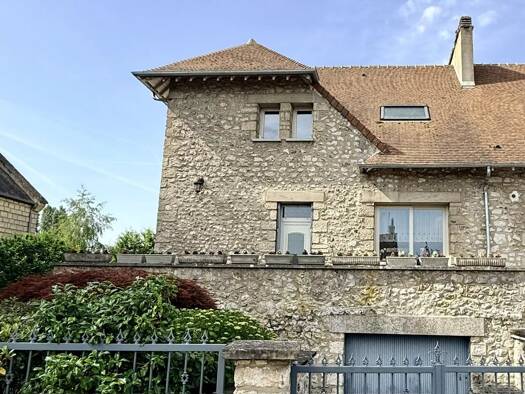 Maison à vendre 229 000 € 4 pièces 3 chambres 122 m² 1 084 m² de terrain Sud Est Gaillon 27600