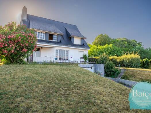 Maison à vendre 898 999 € 13 pièces 7 chambres 135 m² 1 194 m² de terrain Groix 56590