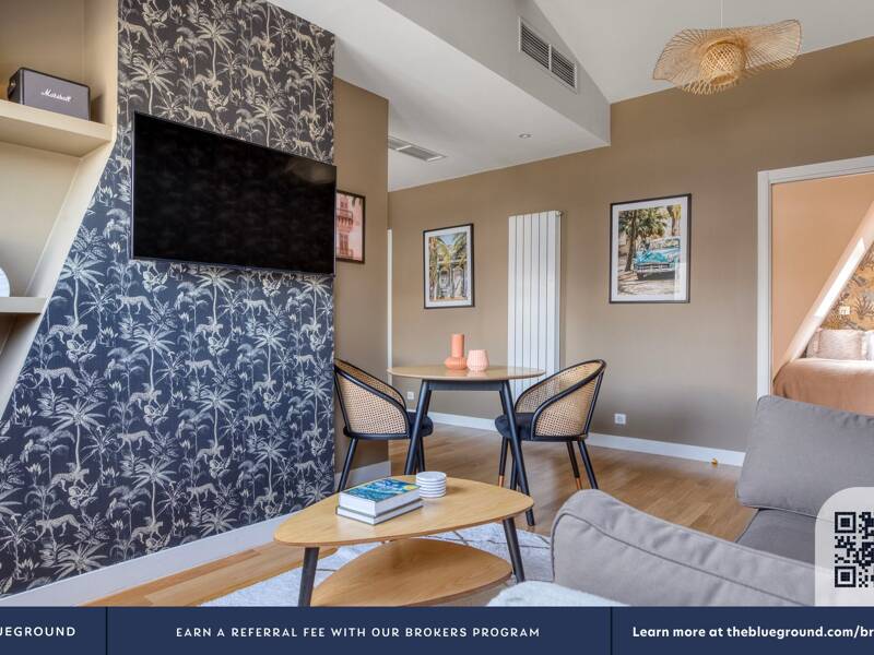 Maison à louer, 40m², PARIS 16E