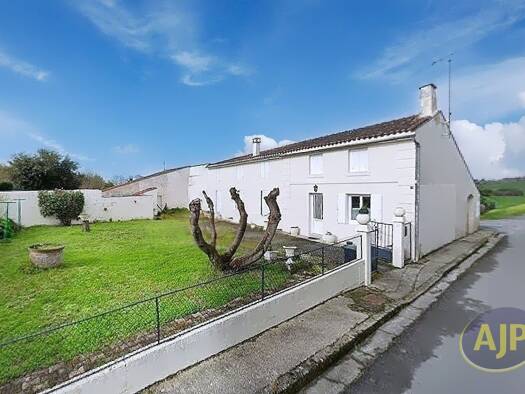 Maison à vendre 181 000 € 5 pièces 3 chambres 118 m² 536 m² de terrain Saint-Georges-des-Coteaux 17810