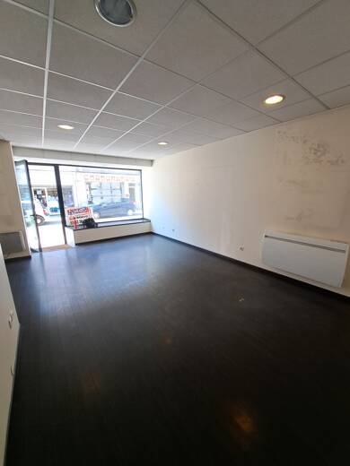 Local commercial à louer 884 € 128 m² de surface de vente Toul 54200