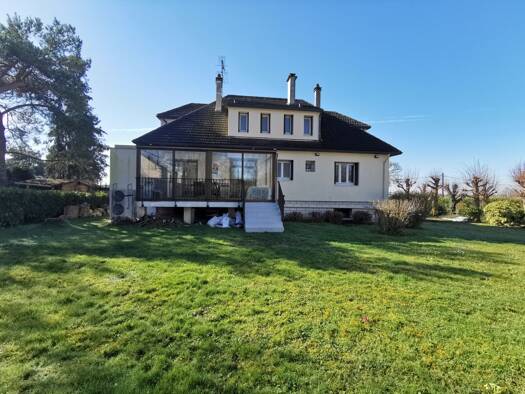 Maison à vendre 498 000 € 7 pièces 6 chambres 175 m² 902 m² de terrain Marly-la-Ville 95670