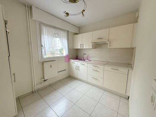 Appartement à vendre 59 000 € 2 pièces 1 chambre 46 m² Étage 1/5 Centre-La Petite Forêt Forbach 57600