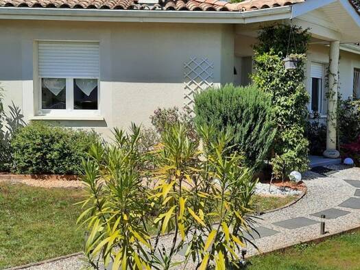 Villa à vendre 430 000 € 5 pièces 4 chambres 114,5 m² 1 216 m² de terrain Diffus Biganos 33380
