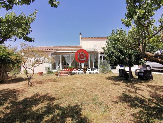 Maison de plain-pied à vendre 259 000 € 6 pièces 3 chambres 138 m² 1 025 m² de terrain Périurbain Sud Bagnols-sur-Cèze 30200