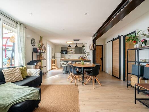 Maison de plain-pied à vendre 299 000 € 5 pièces 4 chambres 103 m² 2 205 m² de terrain Nord Boulogne-Nord Bourg Saint-Philbert-de-Grand-Lieu 44310