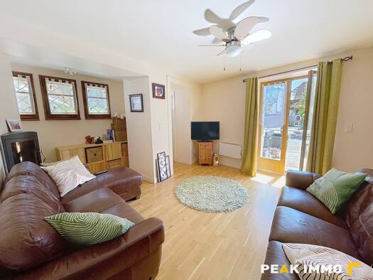 Appartement à vendre 299 000 € 5 pièces 4 chambres 102 m² RDC Doussard 74210