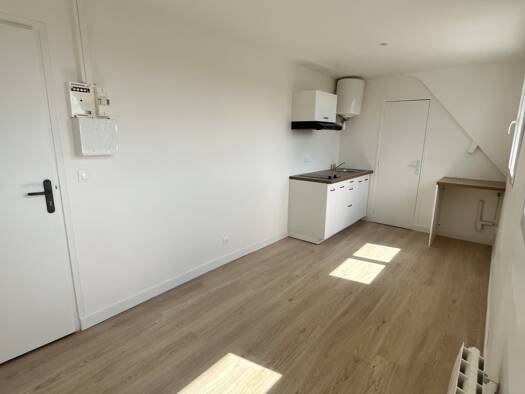 Appartement à vendre 76 000 € 1 pièce 14 m² Étage 3/1 Pressoir-Prompt-Bas Coudray Corbeil-Essonnes 91100