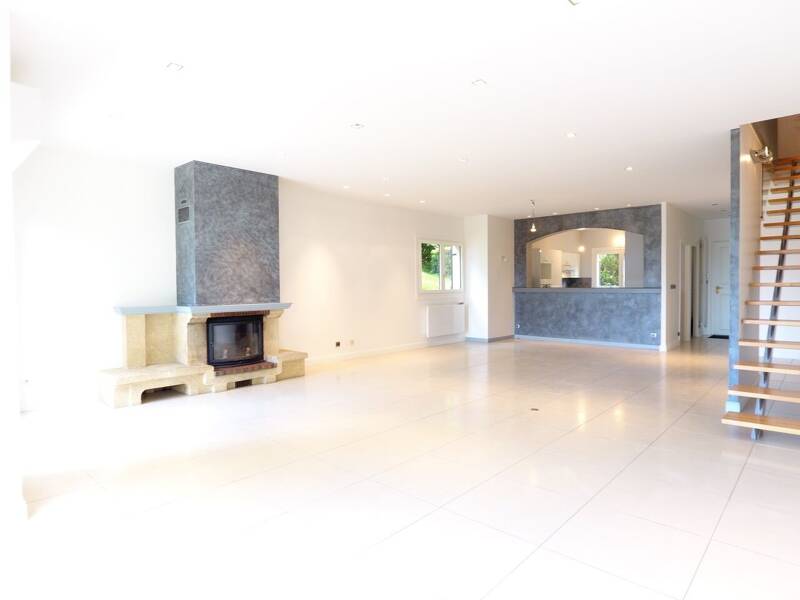 Maison à louer, 204m², BOSSEY