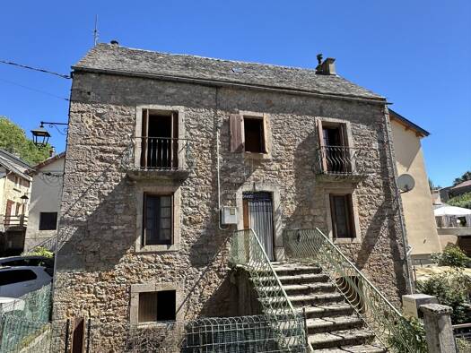 Maison à vendre 107 000 € 4 pièces 2 chambres 100 m² Lanuejols 30750