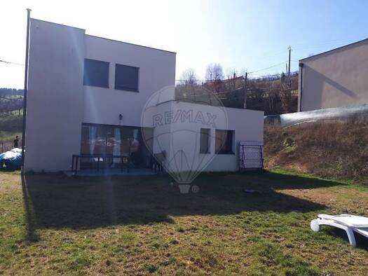 Maison à louer 1 074 € 5 pièces 4 chambres 120 m² Grandris 69870