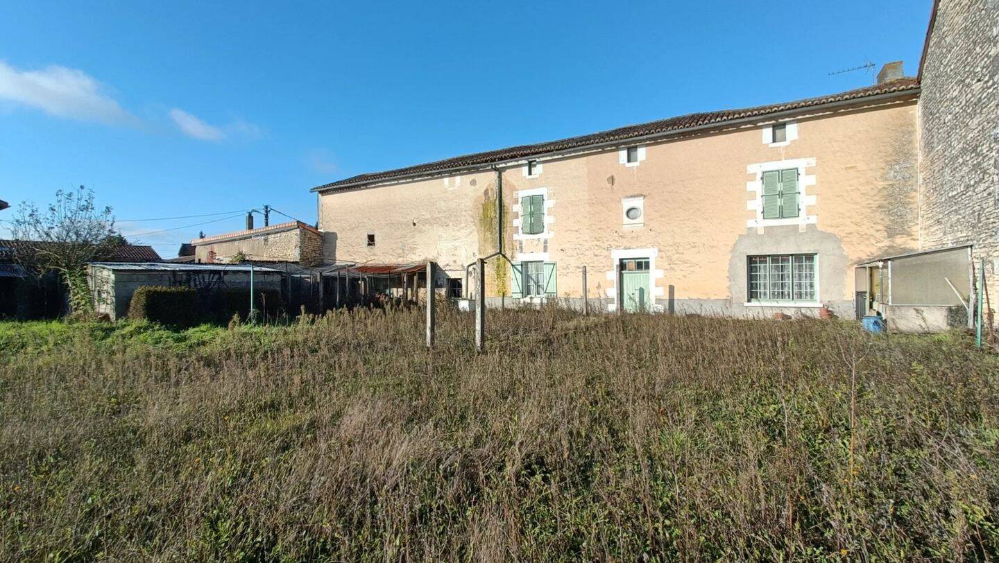 Maison à vendre, 195m², NEUVILLE DE POITOU