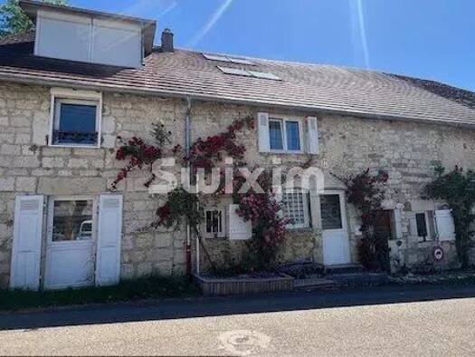 Maison à vendre 205 000 € 15 pièces 2 chambres 84 m² 1 500 m² de terrain Arbois 39600