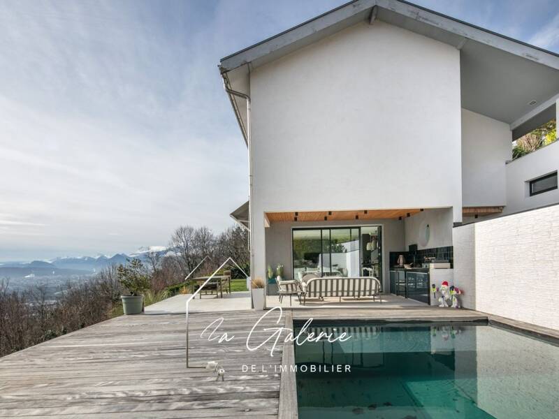 Maison à vendre, 198m², CORENC