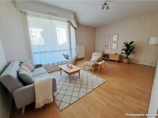 Appartement à vendre 165 000 € 3 pièces 1 chambre 55 m² RDC Madeleine-Saint Léonard-Justices Angers 49000