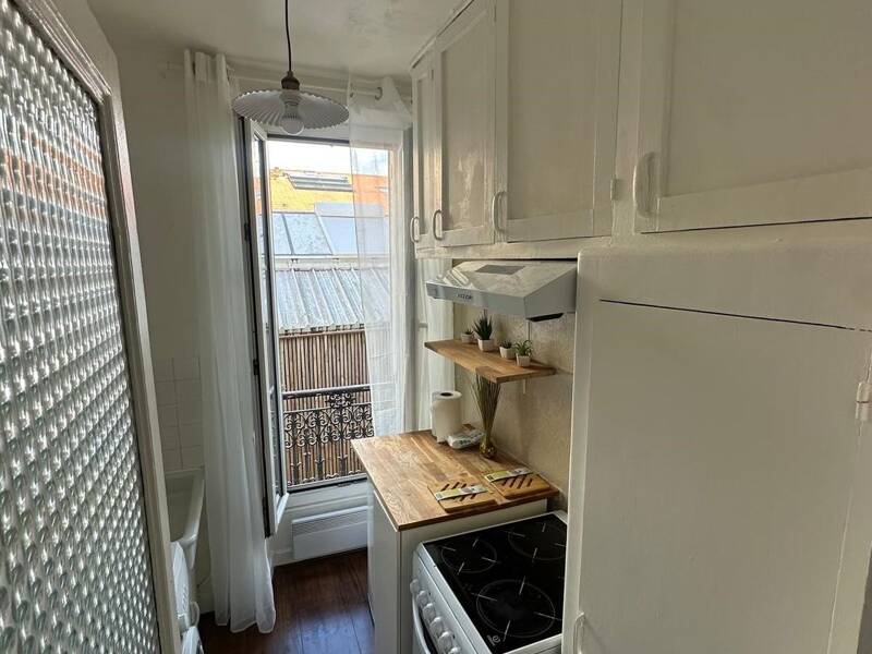 Maison à louer, 21m², PARIS 18E