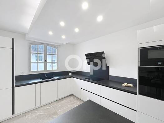 Maison à louer 980 € 5 pièces 4 chambres 134,6 m² Rural Est Tulle 19000