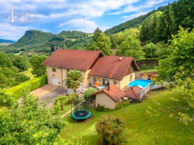 Villa à vendre 549 000 € 6 pièces 5 chambres 167 m² 4 216 m² de terrain Yenne 73170