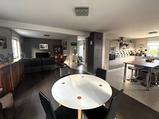 Maison à vendre 424 000 € 5 pièces 3 chambres 116 m² 522 m² de terrain Kilstett 67840