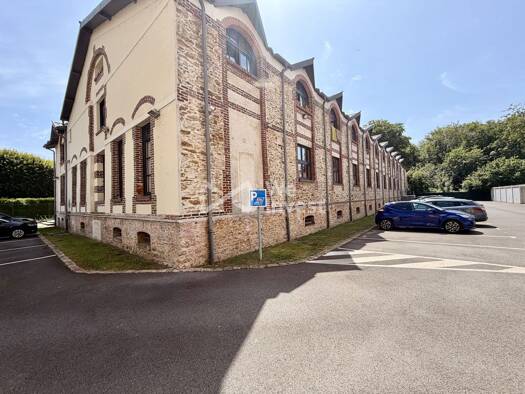 Appartement à vendre 163 000 € 1 pièce 42,33 m² RDC Centre Ville Centre et Nord Coulommiers 77120