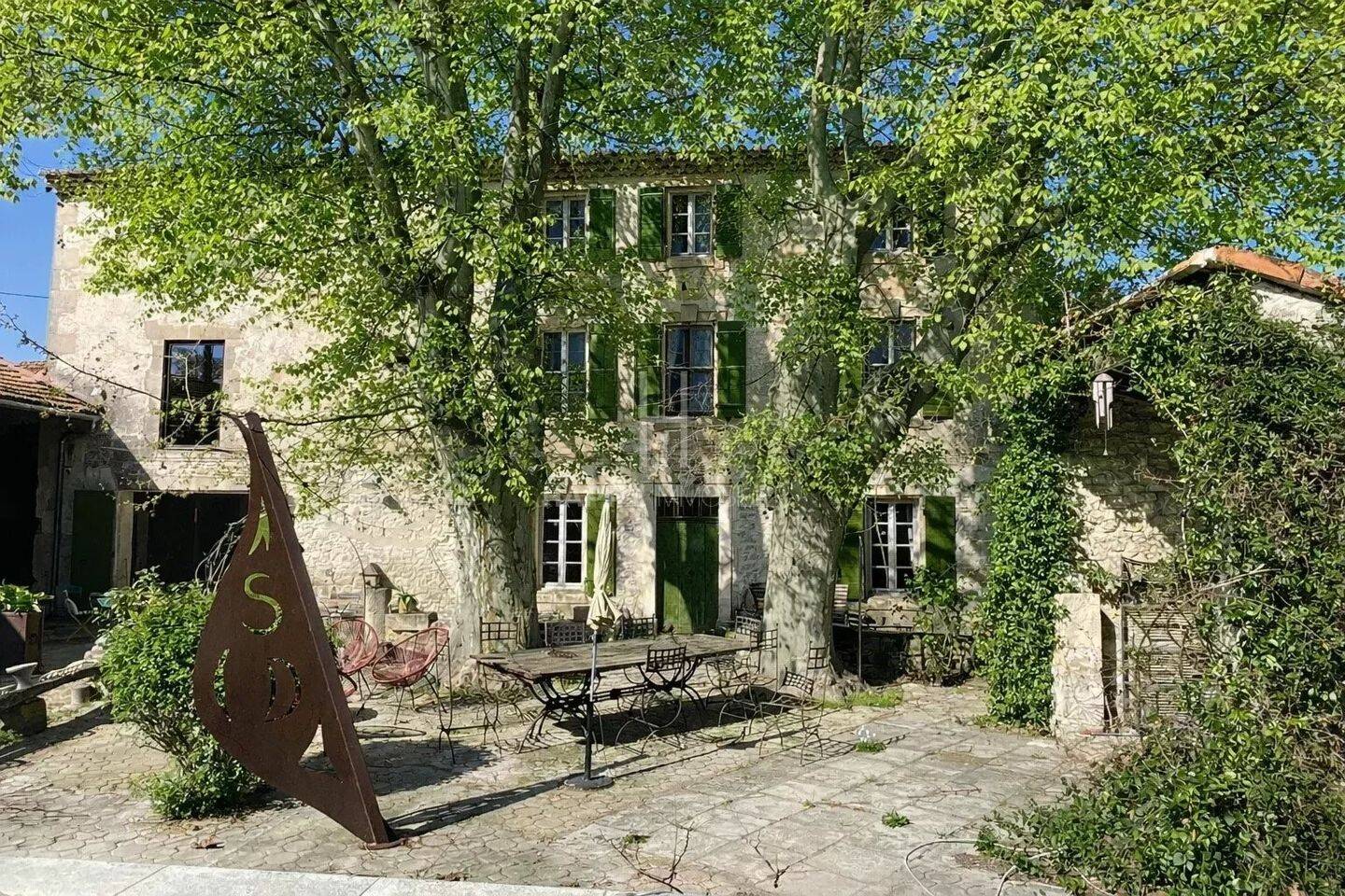 Maison à vendre, 356m², TARASCON