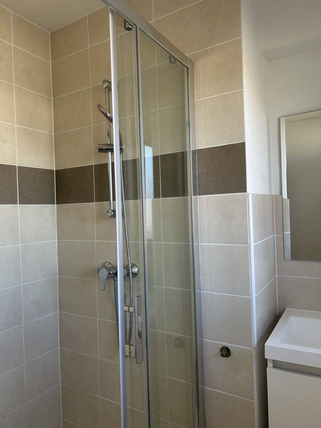 Maison à louer, 70m², VENISSIEUX