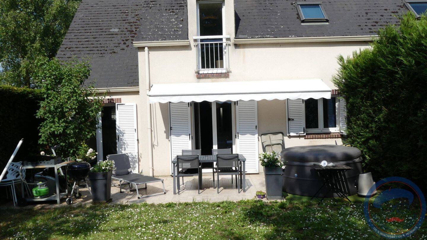 Maison à vendre, 109m², LA CHAUSSEE SAINT VICTOR