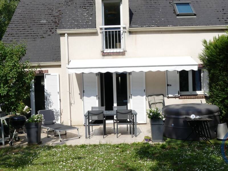 Maison à vendre, 109m², LA CHAUSSEE SAINT VICTOR