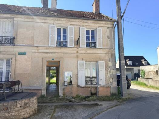 Maison à vendre 88 000 € 3 pièces 2 chambres 63 m² 120 m² de terrain Choisy-en-Brie 77320